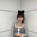 이쁘긴<b>하다</b> 그치