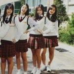 와 아니 <b>채령이</b> 일반인 옆에서 이정도면 얼굴 더 작은 연예인들은