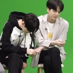 [더보이즈] 아니 차니 <b>구석</b>에서 뭐하나 햇더니 ㅋㅋㅋ