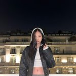 와 제니 인스타 업뎃 좀 봐...