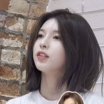 엔믹스 <b>배이</b> 이 사진 수지랑 아린 닮지 않았어?