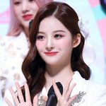 설윤 <b>음중</b> 비하인드 컷