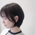 이 단발 <b>귀밑</b> 몇센티야?