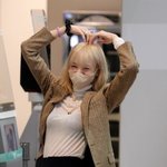 블랙핑크 <b>리사</b>  프랑스 파리로 출국