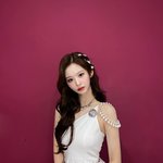 설윤 오늘 <b>음중</b> 미쳤네