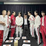 와 백만년만에 방시혁이랑 방탄 <b>투샷</b>