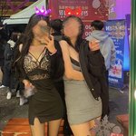 [댓글부탁해] 이렇게 입는 여자들 몸파는 여자들일 확률 몇프로임 10<b>대임</b>