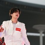 뷔 카레이서 착장 미쳤는데