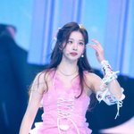 [모두드루와] 객관적으로 현 비주얼<b>원탑</b> 설윤 vs 장원영