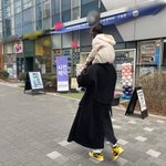 이거 누군지 알려줄 사람 <b>구함</b>
