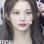 <b>설윤</b> 하관이랑 턱 짧은거임?