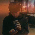 너네 책 많이 읽는 애 보면 무슨 생각 들어 ㅠ?