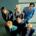 [<b>위아이</b>] <b>위아이</b> 싱글즈 화보