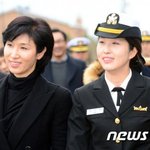 최<b>민정</b> 중위 6개월만에 아덴만서 귀국, 이것이 노블레스 오블리주