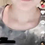 <b>이런옷</b> 뭐라쳐야나옴
