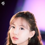 아니 <b>나연</b> 얼굴 너무 바뀜