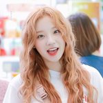 <b>볼살</b>이 귀여운 아이돌