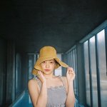 와...예리 허리 진짜 얇다