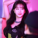 [드루와] 미쳐버린 스테이씨 회사 <b>포스팅</b> 근황