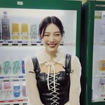 이 사진 왜이렇게 웃기지 ㅋㅋ