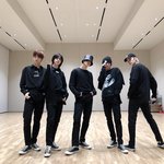 투바투 전원 <b>컨버스</b> 신는거 왜이리 좋지