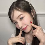 장원영 아이린 <b>투샷</b> 보는데 ㅈㄴ웃기네