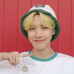 방탄 제이홉 노란머리 <b>개치</b>인다