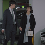 출산휴가 끝나는 대로 해외출장 가려는데 못 가게 하는 남편