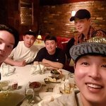 [방탄소년단] 슈가 왜 발 넓어 이 분들 누구셔