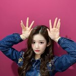 청순 설윤vs<b>화려</b> 설윤 뭐가더 이쁘다고생각함?