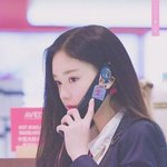 <b>또렷</b>한 눈매, 오똑한 콧날의 여돌