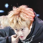 [NCT칠프] 돌판에 <b>발들</b>이고 처음 경험하는만우절…