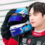 샤민호 카레<b>이싱</b> 복 입은거 본 사람