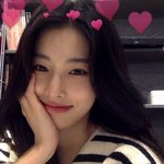 강혜원 매번 느끼는데 셀카 진짜 잘찍는다