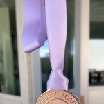 그래미 <b>노미</b> 메달준대