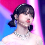 <b>이사진</b> 윈터야?