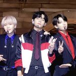 이거 <b>필라</b> 바람막이 아님?