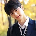 [댓글부탁해] 나 머리 하루에 한번씩 감는데