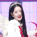 장원영 <b>세일러</b>문같아