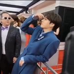 전정국 이거 사진<b>포즈</b> 왤케 웃기냐ㅋㅋㅋ