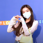 레드벨벳 아이린, 웬디 빈자리 채우는 '스페셜 <b>요정</b>'··· 출근길