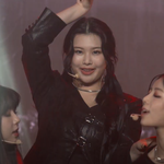 퍼플키스(PURPLE <b>KISS</b>), 'memeM (맴맴)' 쇼케 라이브...