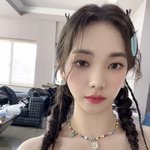 <b>카리나</b>는 <b>사랑</b>하지 않을 수 없음