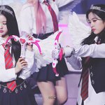 장원영 안유진 ㄹㅇ <b>천사</b>같다