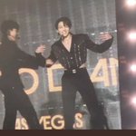 뉴<b>자켓</b>자랑하는 전정국과 벗기려는 pjm...
