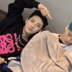 [NCT드림] 마크 <b>핸드폰</b>: 살려줘