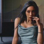 왜 르세라핌 옷만 그러는거야??