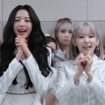 <b>사쿠라</b>는 항상 얼굴합 진짜 안 맞는애랑