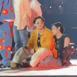 [군대] 정국이 태형이 <b>위에</b> 앉아있는거 ㄹㅇㅋㅋㅋㅋ