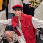 [방탄소년단] 호비 어제 오늘 <b>착장</b> 넘 맘에든다